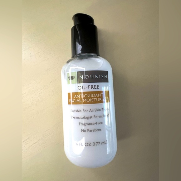 Trader Joe’s Skincare Trader Joes Oil Free Facial Antioxidant